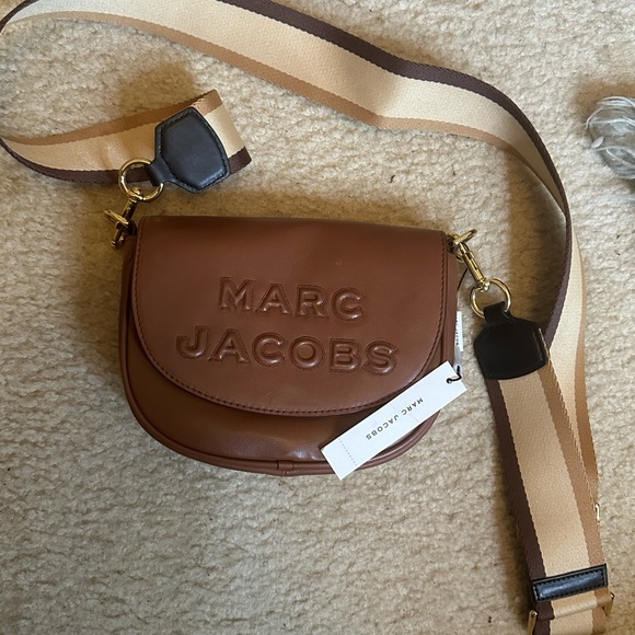 March Jacobs Crossbody - Picture 2 of 4